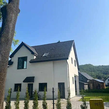 Apartmán Pod Jaworami Z Antresola Jelení Hora